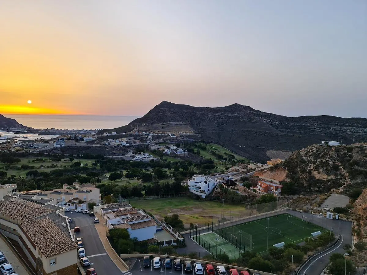 Sybarix Apartment: Precioso Apartamento Con Vistas Al Golf Y El Mar La Envia Apartman