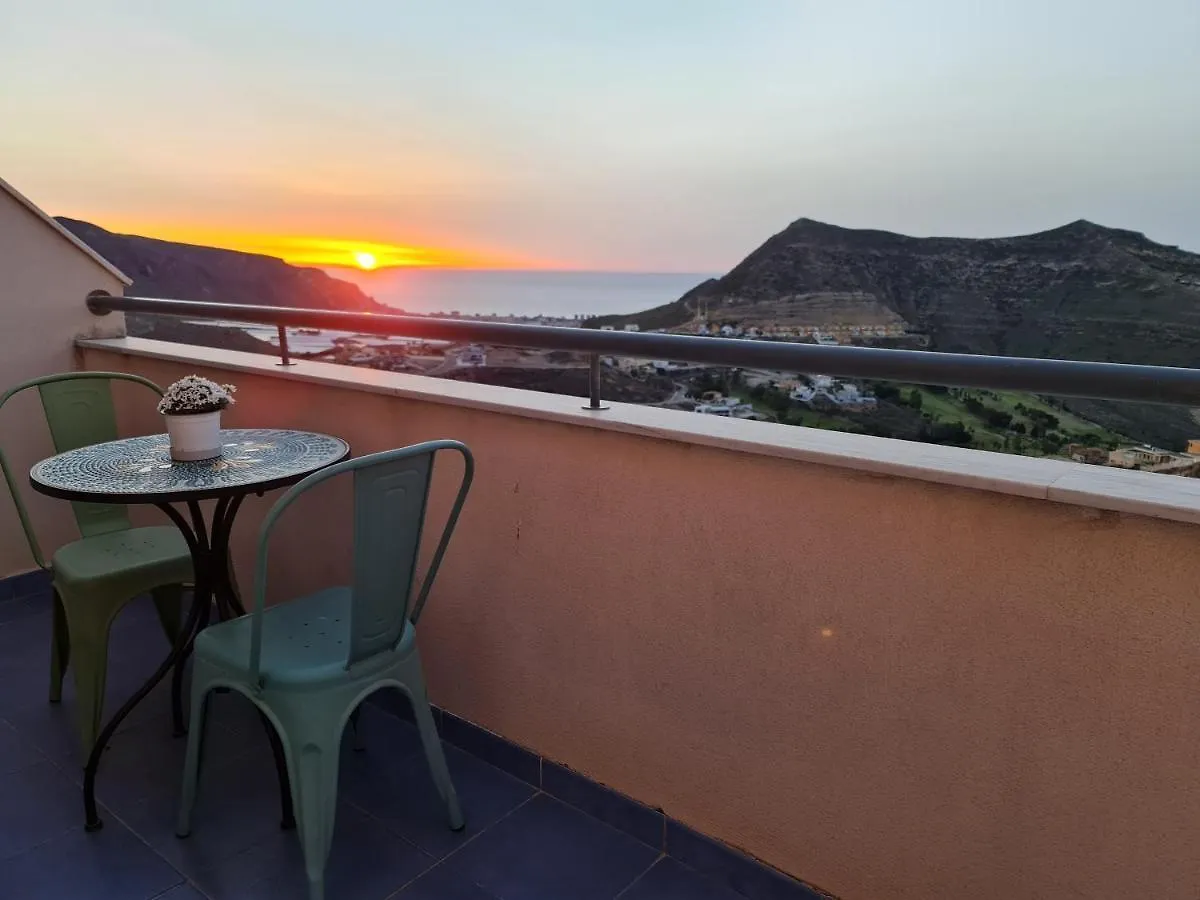 Sybarix Apartment: Precioso Apartamento Con Vistas Al Golf Y El Mar contacts